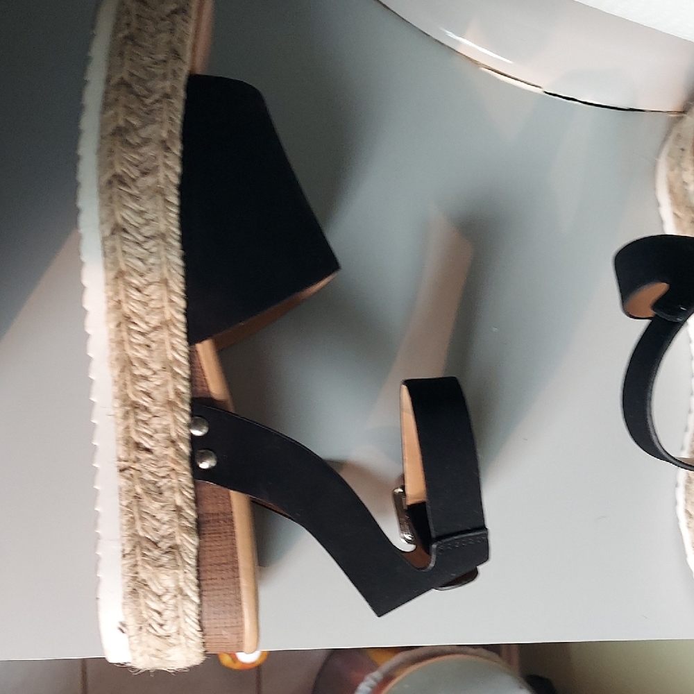 Soda Black Espadrille Platform Sandals - Picture 3 of 6